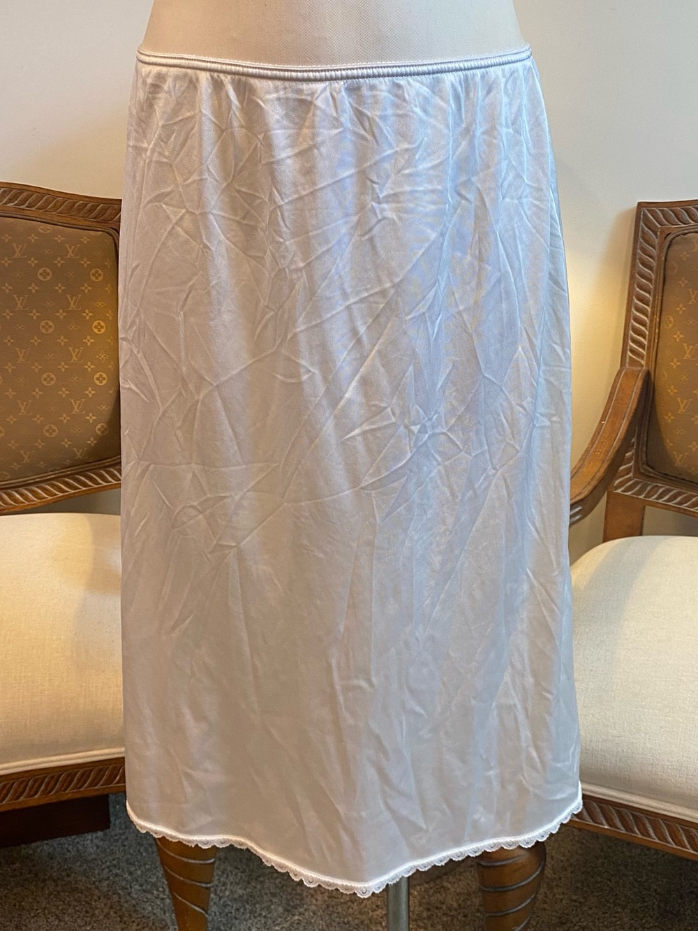 Vintage 90s White Nylon Slip Skirt with Lace Trim Size L
